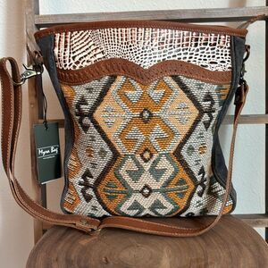 Seneca Falls Shoulder Bag